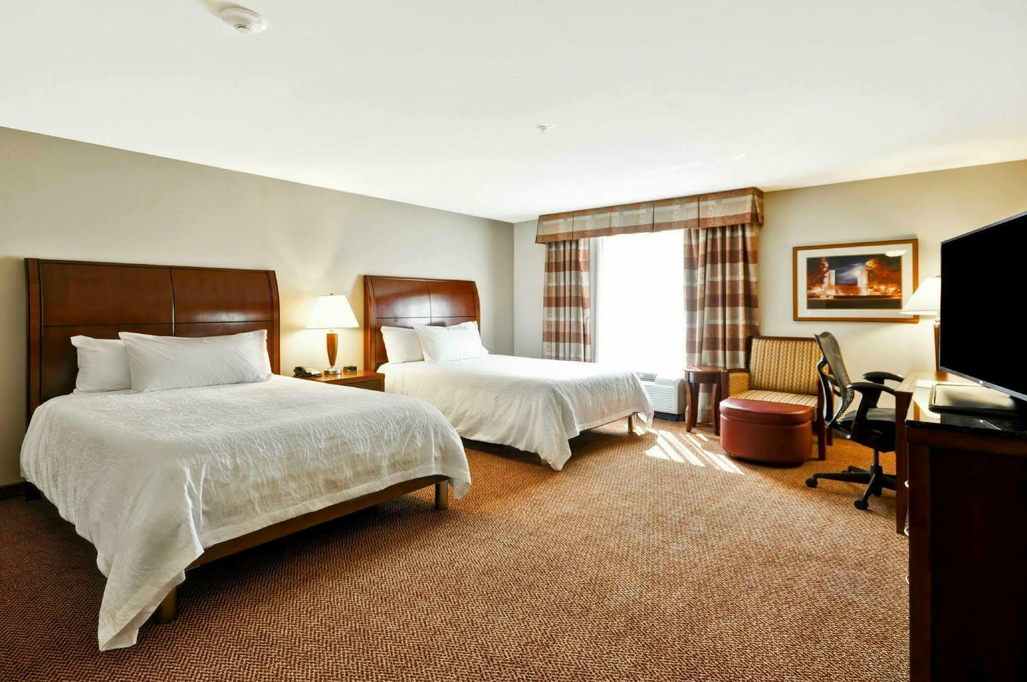 Hilton Garden Inn Blacksburg University Exterior photo